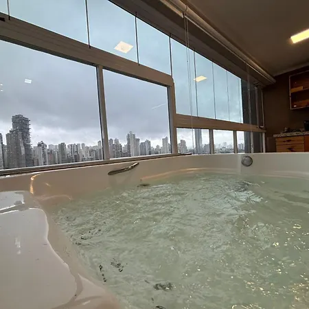 01 Qt.| 2 Hosp. | Linda Vista | Jacuzzi Privativa-2
