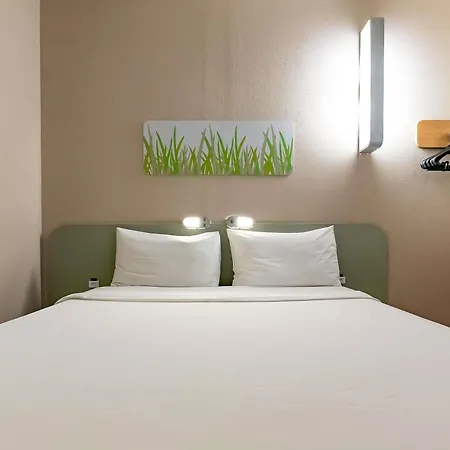 Ibis Budget Vitoria-3
