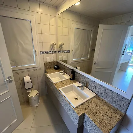 Hotel Vila do Farol-3