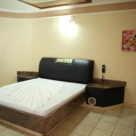 Medieval Motel E Hospedagem (Adults Only)-2
