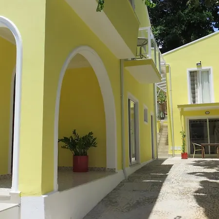 Casa Inglesa-2