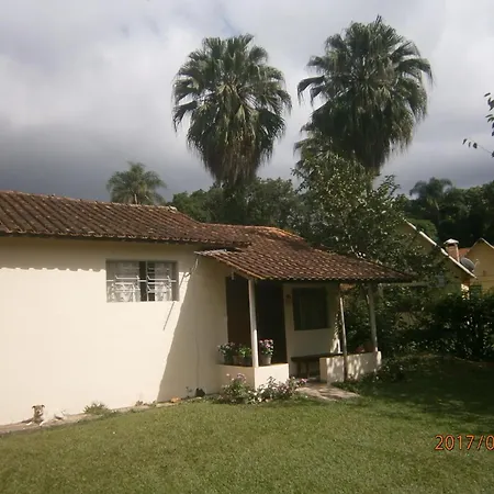 Kitnet Penedo-2