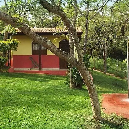 Chalés Colina de Casa Branca-3