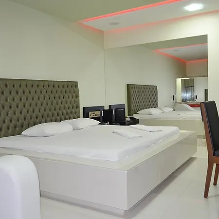 Zoom Motel (Adults Only)-2