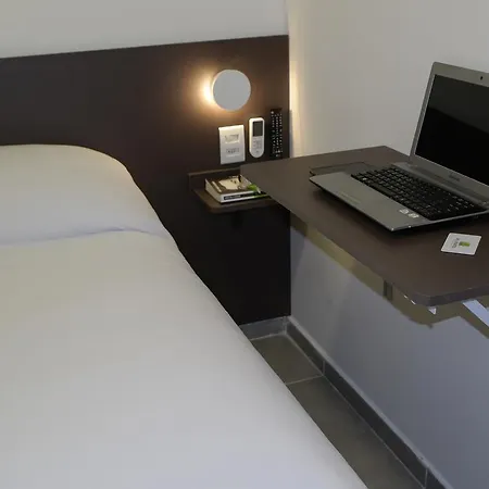 Mr. Hostel Business Lodge-2