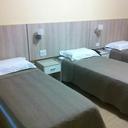 Hotel J Leao-3