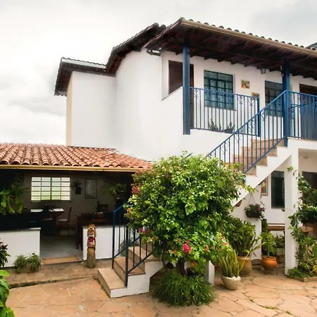 Pousada Casa Da Cintia-2