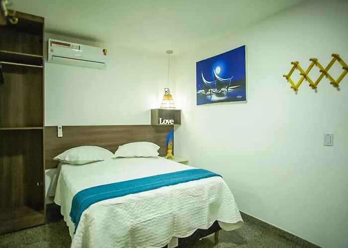 SEGUNDA CASA - Seu cantinho em Guarapari, 1 minuto a pé da Praia do Morro! Suítes confortáveis e modernas - Para casal ou para grupos de até 5 pessoas, Brasil