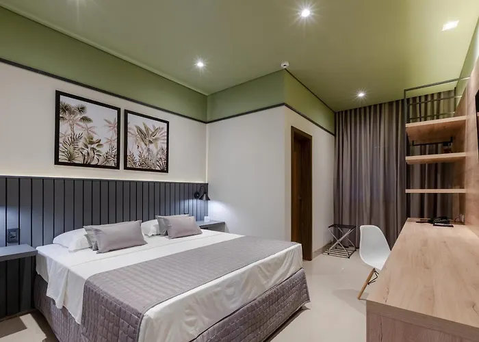 Avenida Hotel