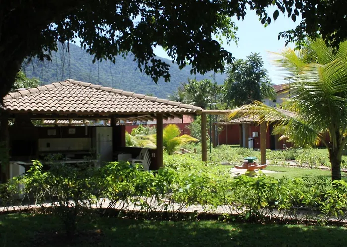 Casa em Condomínio com Piscina - Residencial Maresias 50 m da Praia, Brasil