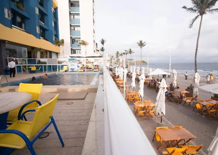 FLAT O POINT do CARNAVAL do FAROL da BARRA