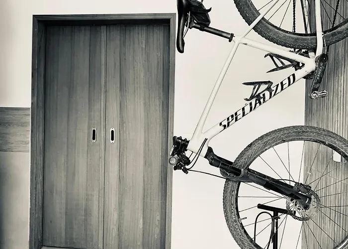 Hotel House Bike Sonora Conservatória, Brasil