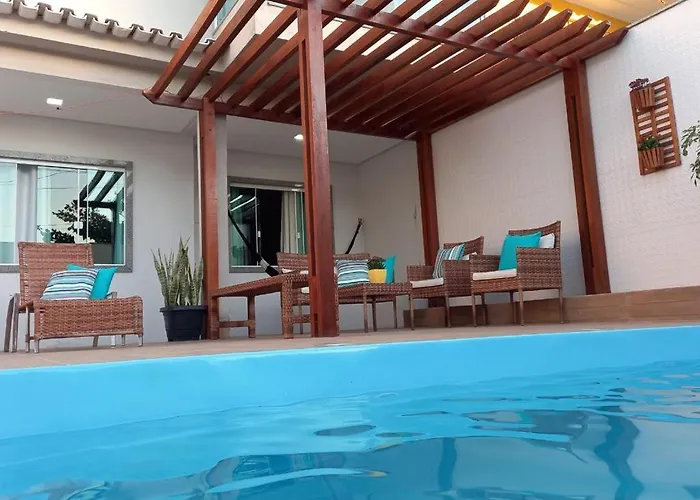 Casa com Piscina e Churrasqueira e excelente Localização em Piuma