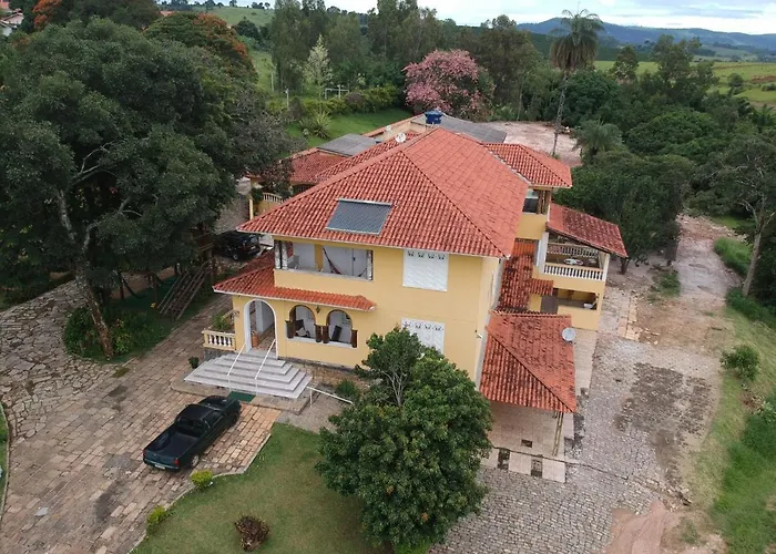 Pousada Realiza Cambuquira, Brasil