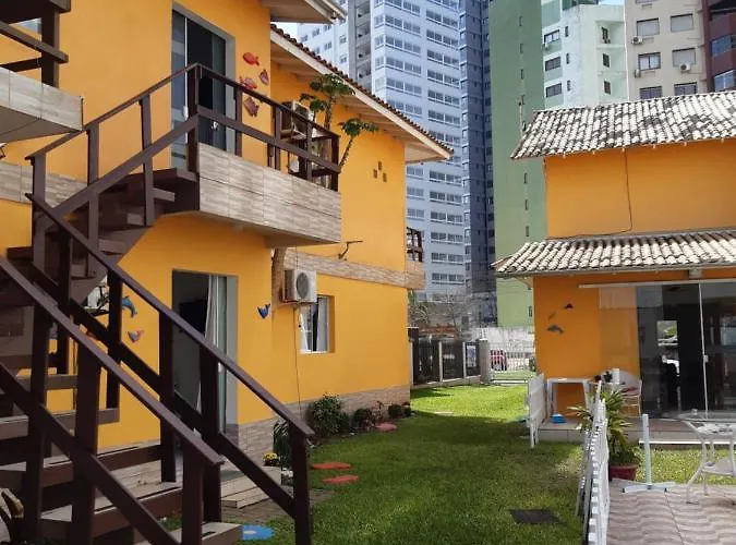 Apartamento Com Cozinha Completa Em Torres, Perto Das 4 Pracas E Praia