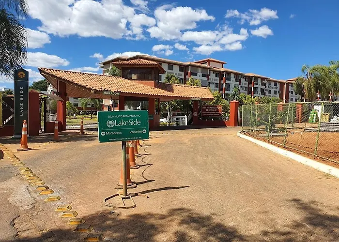Lake Side Apart Hotel
