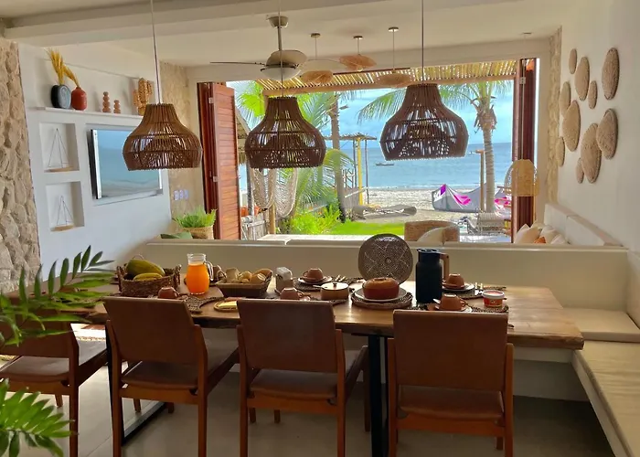 Piticcaia Lodge - Casa pé na areia, Frente mar - PREÁ, Brasil