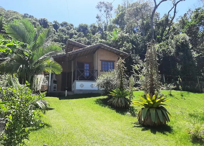 Chalé Paraíso Fazendinha Cachoeira Pet Friendly Lumiar, Brasil