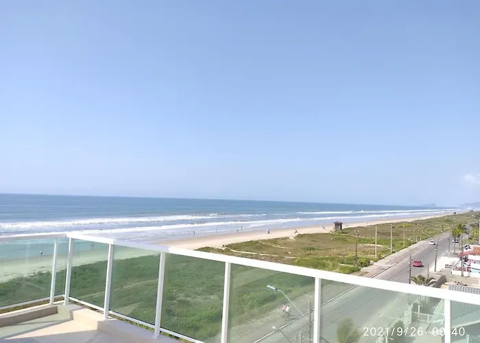 VIP Studio Beira Mar prédio com terraço em Matinhos