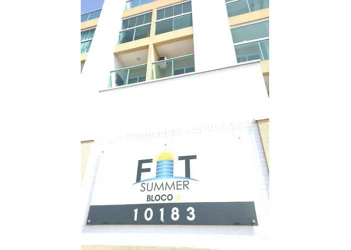 VIP Studio Beira Mar prédio com terraço em Matinhos