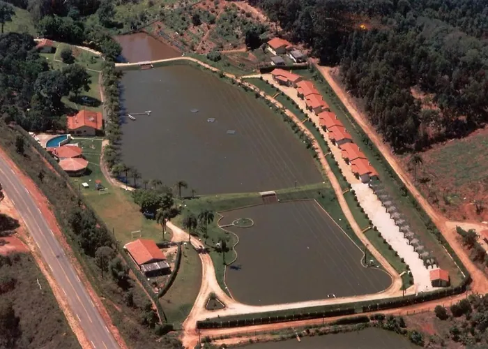 Chalés Sitio Dois Lagos - Amparo SP