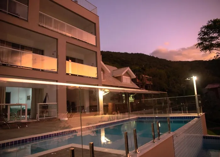 Paraíso da Enseada de Brito