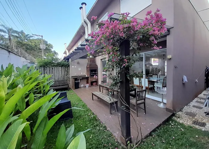 Pé na areia em Boiçucanga condominio Aquamarine - perto de Maresias e Camburi