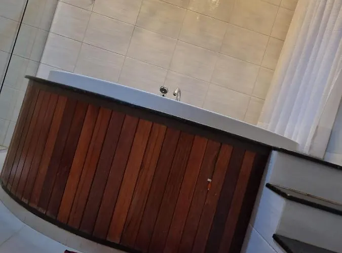 Hotel E Locadora Vizon Vilhena, Brasil