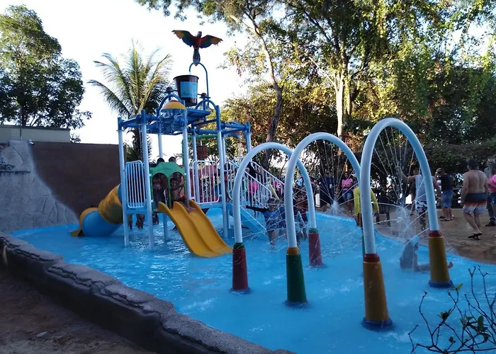 Aldeia do Lago C204- churrasqueira, bebidas liberadas no parque aquático, internet no ap, rampa no lago, ponto recarga de carro elétrico, pesqueiro