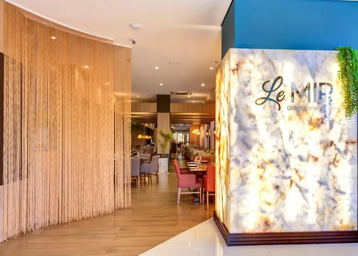 DoubleTree By Hilton -
