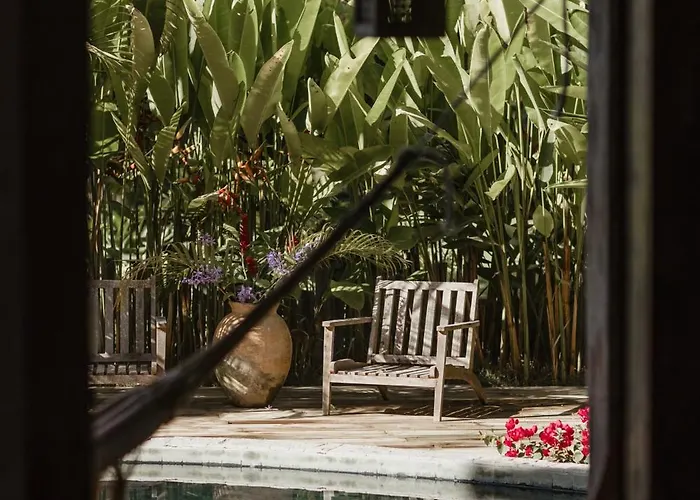 Vila Rudá Trancoso, Brasil