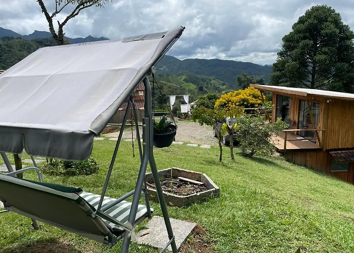Chale Madeira Rustica Vila Visconde De Maua, Brasil