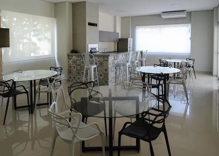 Gran College Apartamento Maringá, Brasil