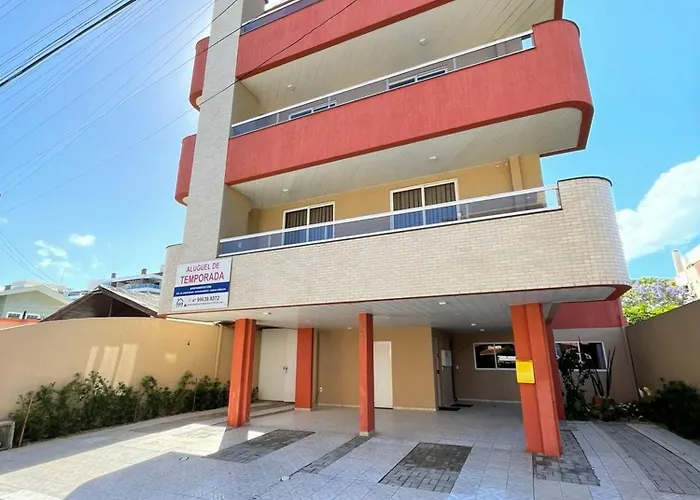 Residencial 364 - Localização privilegiada à 5min da praia