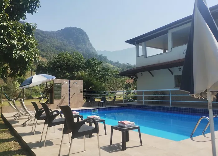 Pousada Cantinho do Sossego Paraty tem Piscina com Vista pra Montanha, Salão de Jogos, Café da Manhã, Estacionamento, Gerador de Energia, Próximo as principais Praias, Ilhas e Cachoeiras Sertão do Taquari, Brasil