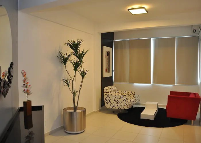 Amazon Plaza Hotel
