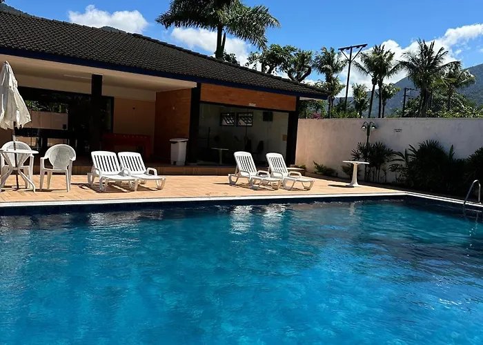 Casa Em Condomínio Com Piscina - Residencial 50 M Da