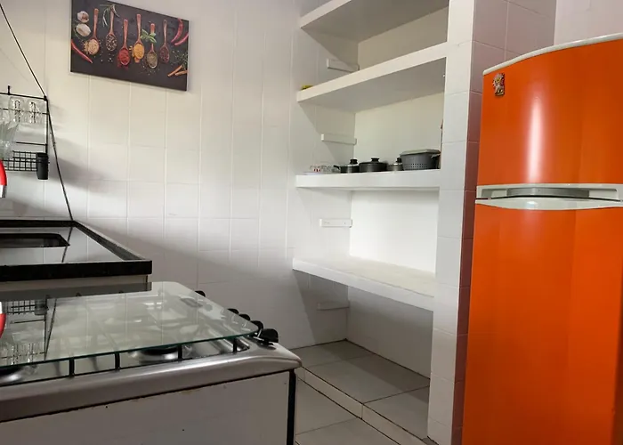 Chapéu de Sol - Área Gourmet, TV, Internet, Roupas de Cama e Banho, Jardim, Horta e Pomar Ilha Comprida, Brasil