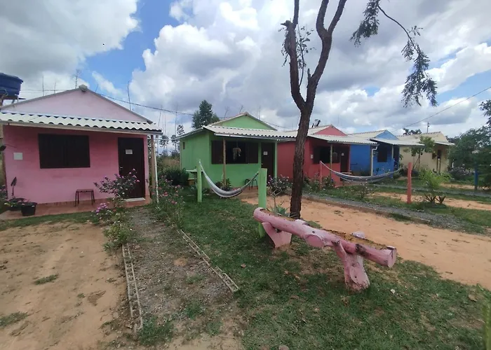 Pousada Sitio do Terrão a 500 metros da BR 040 e a 10 minutos da Prainha