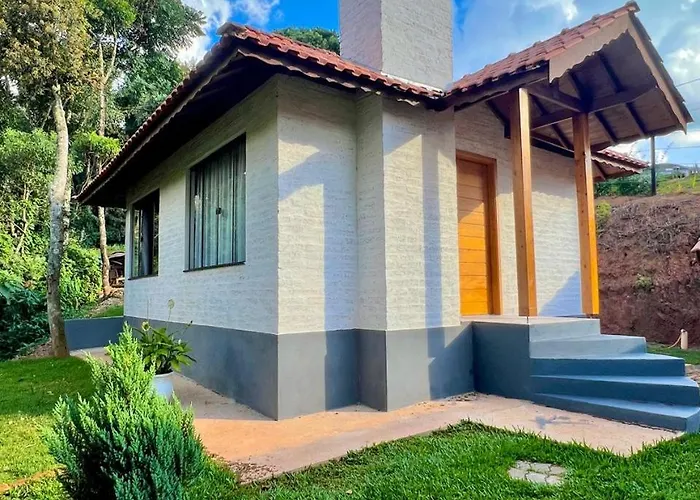 Chales Bela Serra