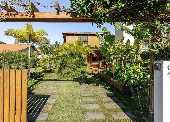 EcoHouse intimista e jardim tropical à 200m praia Florianópolis, Brasil