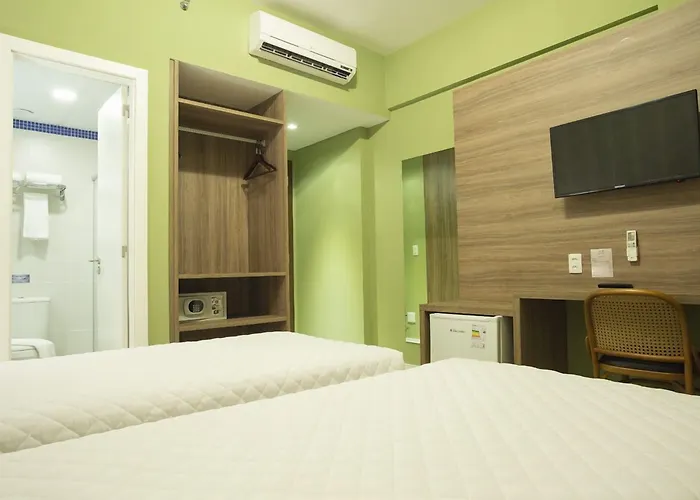 Mais Hotel Aeroporto Salvador Lauro de Freitas, Brasil