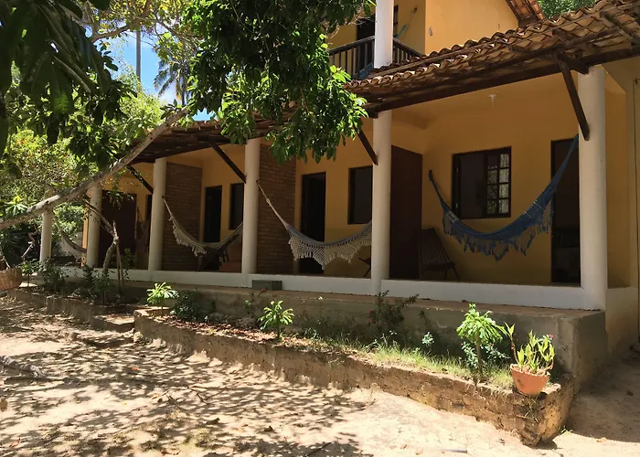 Pousada Araçás Village