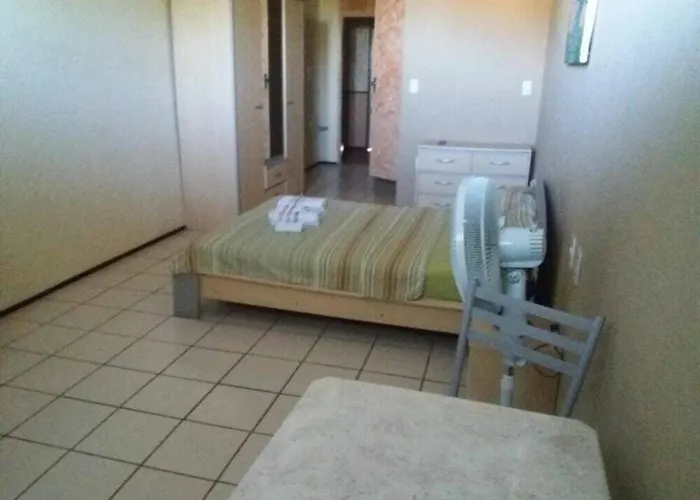 Hotel Iparana Paradise