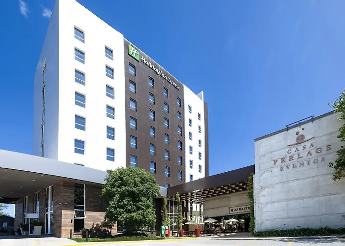 Holiday Inn Express - , Um Ihg