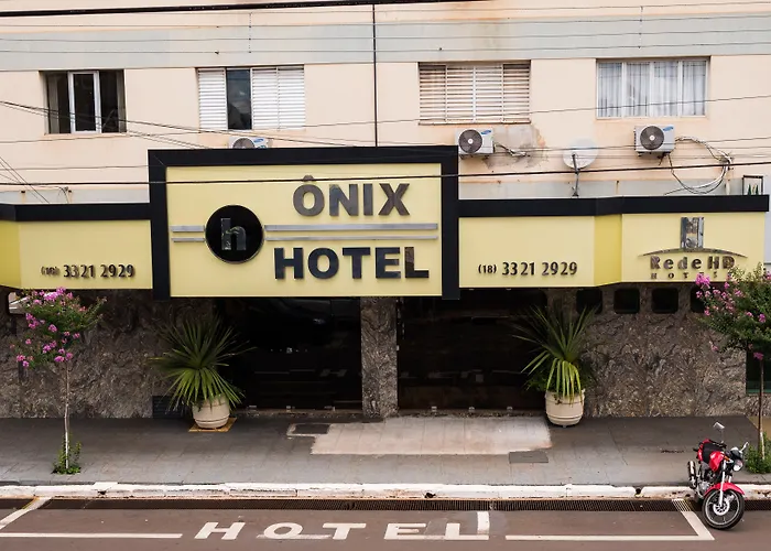 Ônix Hotel Assis, Brasil