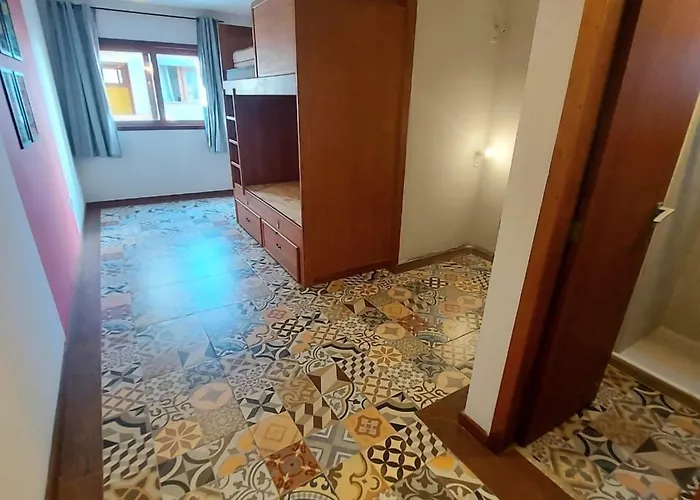 Pousada Lazuli Macaé, Brasil