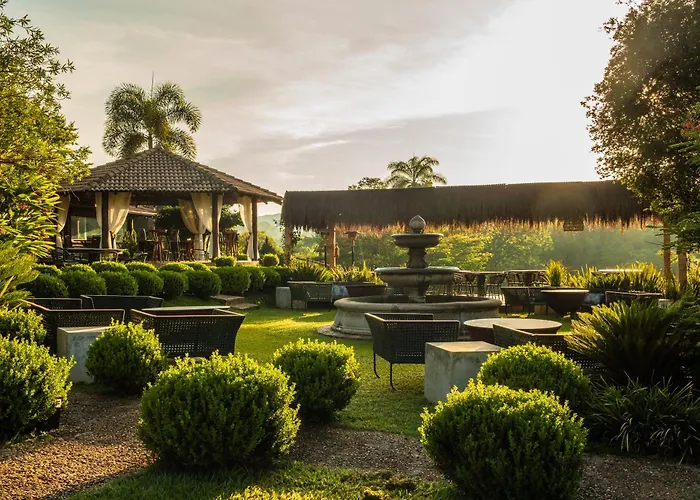 Leão de Judá Charme Hotel
