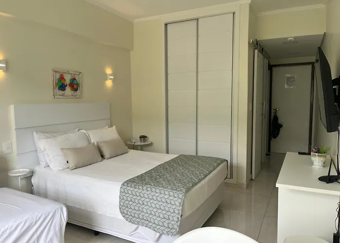 Apart-Hotel Cavalinho Branco (311 e 409 )