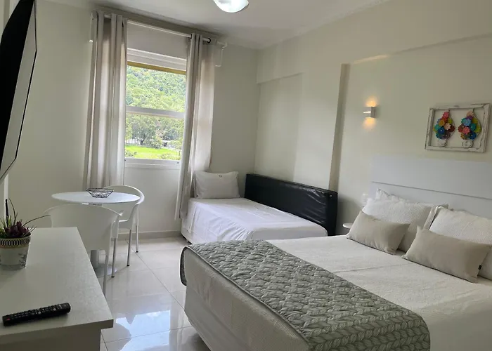 Apart-Hotel Cavalinho Branco (311 e 409 )